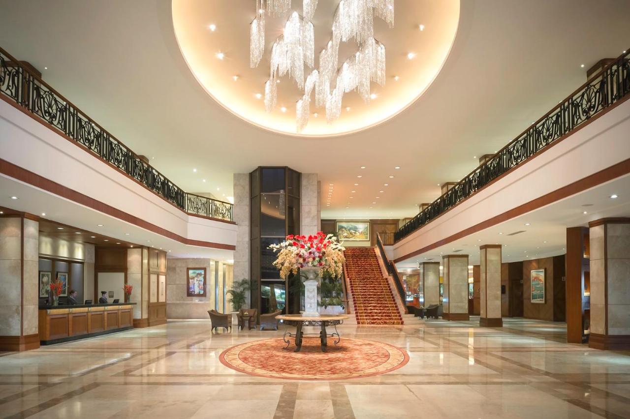 Hotel Marco Polo Plaza Cebu Stadt Exterior foto Lobby