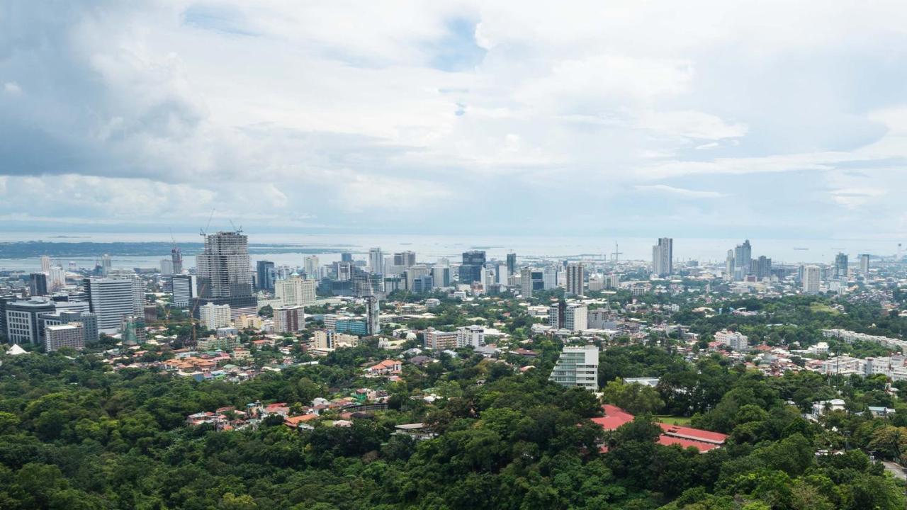 Hotel Marco Polo Plaza Cebu Stadt Exterior foto Metro Manila skyline